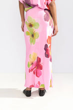 Load image into Gallery viewer, Falda estampado Flores Rosa
