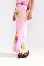Load image into Gallery viewer, Falda estampado Flores Rosa
