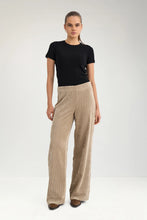 Cargar imagen en el visor de la galería, Pantalón wide leg pana Beige
