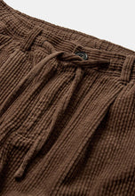 Cargar imagen en el visor de la galería, Pantalón de pana MARRÓN
