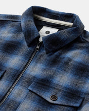 Cargar imagen en el visor de la galería, Sobrecamisa a cuadros AZUL
