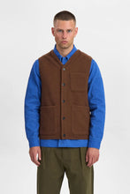 Cargar imagen en el visor de la galería, Chaleco Lana MARRÓN
