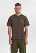 Cargar imagen en el visor de la galería, Camiseta con serigrafía MARRÓN
