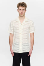 Load image into Gallery viewer, Camisa con bordado Blanco
