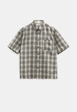 Load image into Gallery viewer, camisa manga corta cuadros negro
