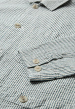 Cargar imagen en el visor de la galería, Sobrecamisa rayas azul claro
