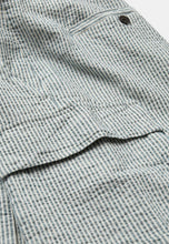 Cargar imagen en el visor de la galería, Shorts bolsillos rayas azul
