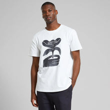 Load image into Gallery viewer, Camiseta Pétalo Blanco
