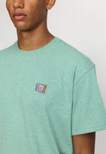 Cargar imagen en el visor de la galería, Camiseta holgada VERDE
