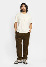 Load image into Gallery viewer, Camiseta con bordado y bolsillo Blanco
