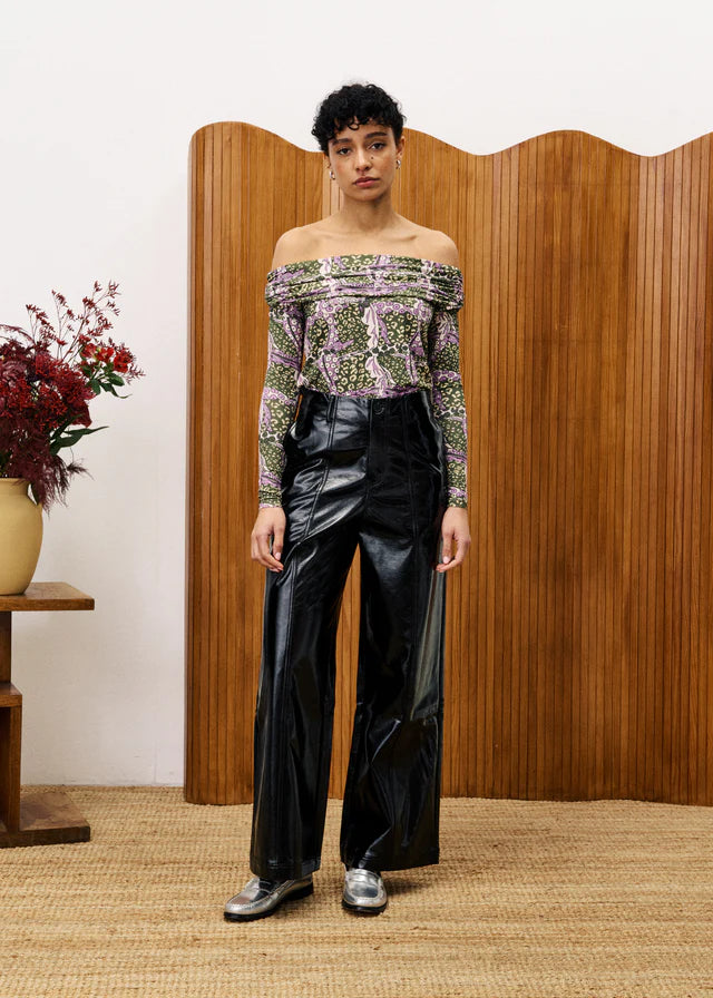 Pantalón vinilo recto NEGRO