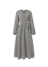Cargar imagen en el visor de la galería, Vestido cruzado de vichy NEGRO
