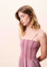 Cargar imagen en el visor de la galería, Vestido Largo con tirantes rayas Rosa
