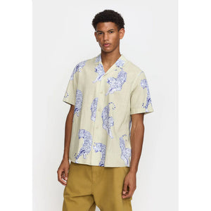 Camisa cuello solapa VERDE