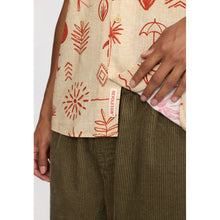 Cargar imagen en el visor de la galería, Camisa manga corta BEIGE
