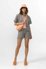 Load image into Gallery viewer, camisa-manga-corta-mujer-algodon-organico-cuadros-vichy-azul-suite13-arbol-shop
