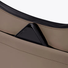 Cargar imagen en el visor de la galería, Bandolera minimalista CHOCOLATE
