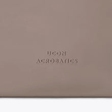 Cargar imagen en el visor de la galería, Bandolera minimalista CHOCOLATE
