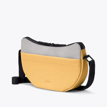 Cargar imagen en el visor de la galería, Bandolera minimalista LEMON
