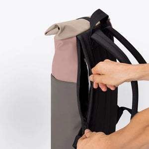 Mochila minimalista GRIS