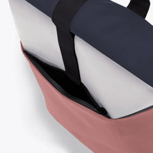 Load image into Gallery viewer, Mochila minimalista GLACIER GREY

