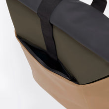 Cargar imagen en el visor de la galería, Mochila minimalista VERDE
