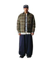 Load image into Gallery viewer, Chaqueta acolchada cuadros Verde
