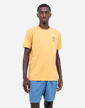 Cargar imagen en el visor de la galería, camiseta-hombre-algodon-organico-blanco-roto-bolsillo-pecho-ilustracion-hecha-en-portugal-arbol-shop
